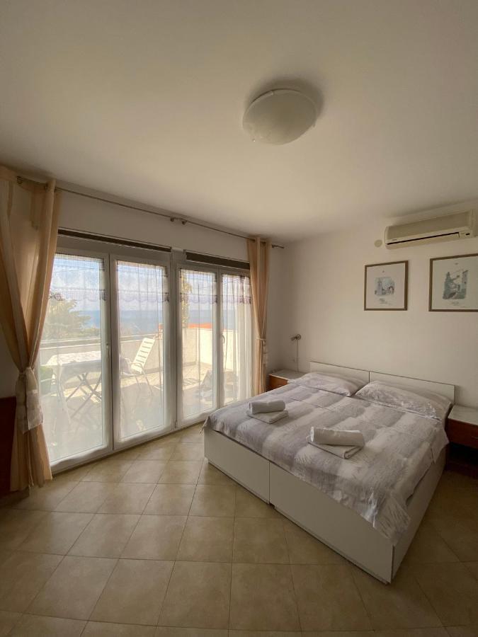 Apartmani Sara Omišalj Dış mekan fotoğraf