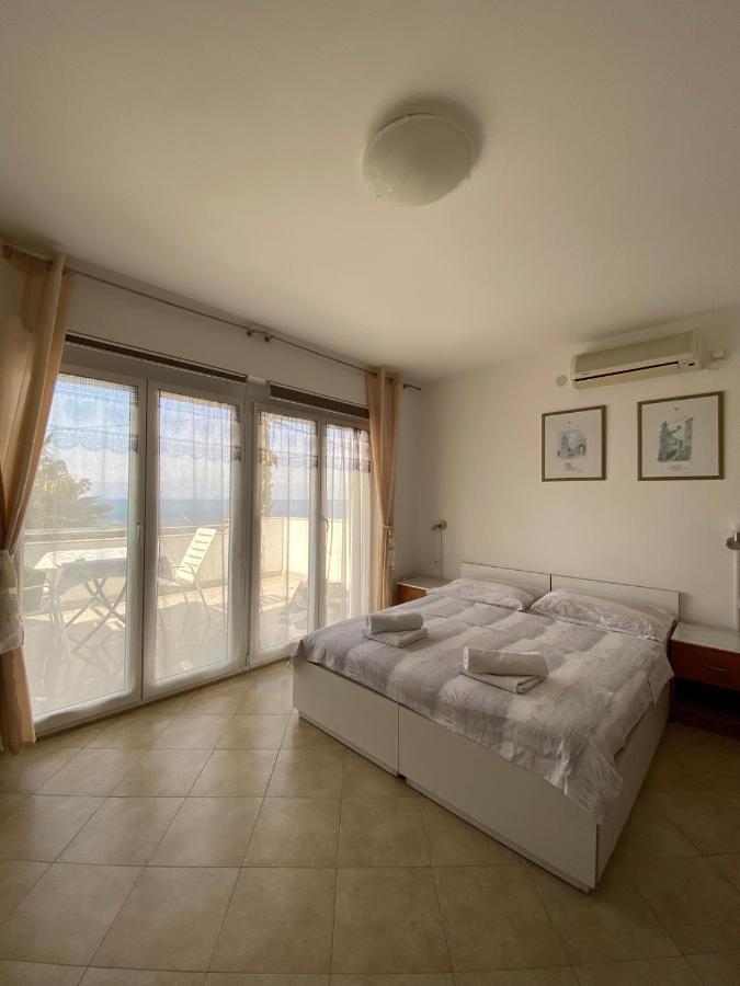 Apartmani Sara Omišalj Dış mekan fotoğraf