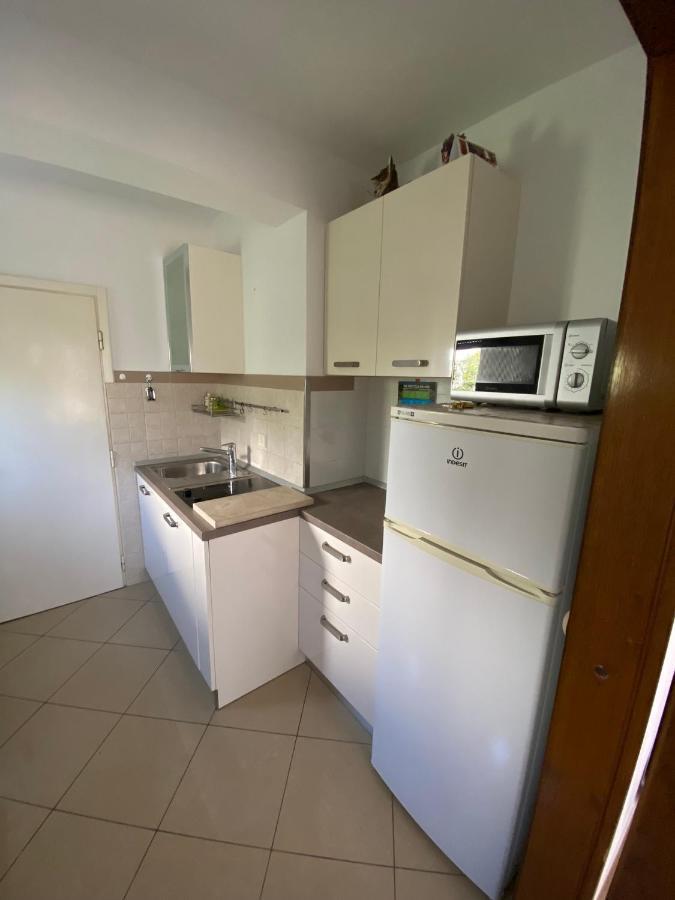 Apartmani Sara Omišalj Dış mekan fotoğraf