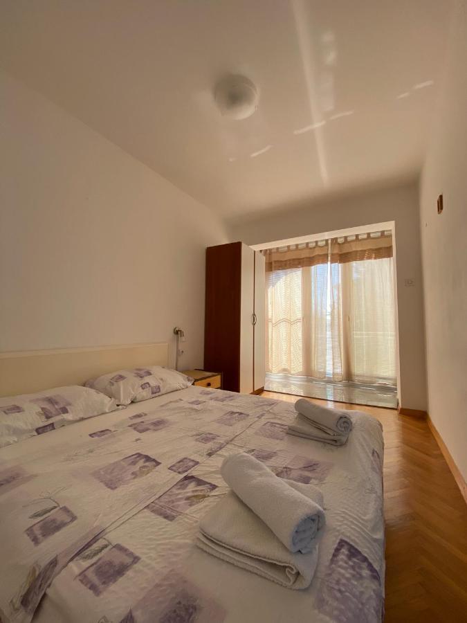 Apartmani Sara Omišalj Dış mekan fotoğraf
